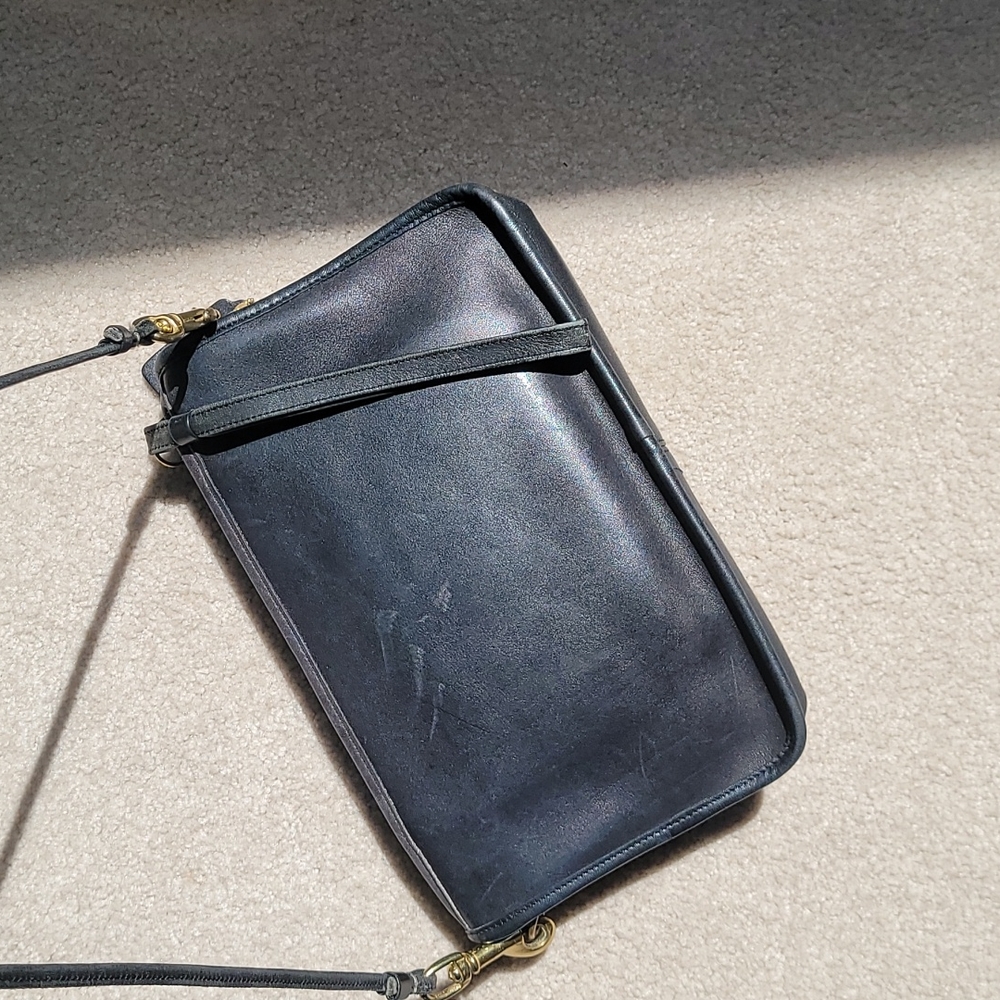 Coach Vintage Crossbody Bag - Picture 14 of 15